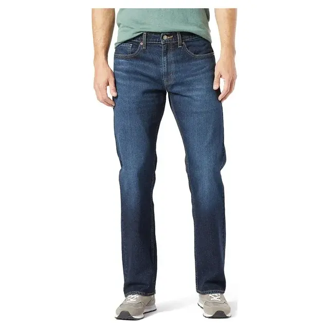Signature by Levi Strauss & Co. Men's Relaxed Fit Jeans