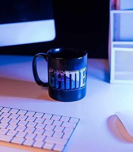 Grupo Erik Gaming Controller Holder Mug XL Heat Changing Mug One More Life | 52 cl - 520 ml - 17.6 oz | Coffee Mug | Tea Mug | Cool Gifts | Gamer Gifts | Gaming Accessories