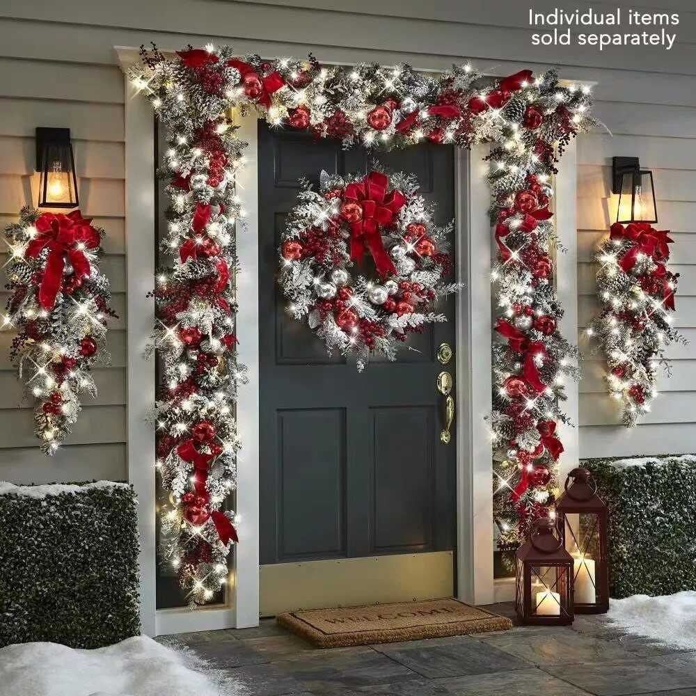 Christmas decorations Wreaths festive decorations curtains ambiance home