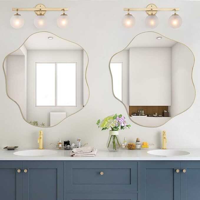 DAOYIJIAJU Gold Cloud Mirror, Asymmetrical Wall Mirror, Unique Irregular Shaped Mirror, Morden Wavy Frameless Mirror for Living Room Bathroom Bedroom Entryway Home Decor, 30"x26.8"