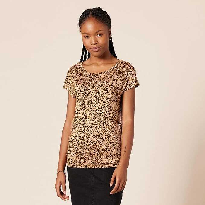 Amazon Essentials Women's Jersey Standard-Fit Short-Sleeve Boat-Neck T-Shirt, Pack of 2