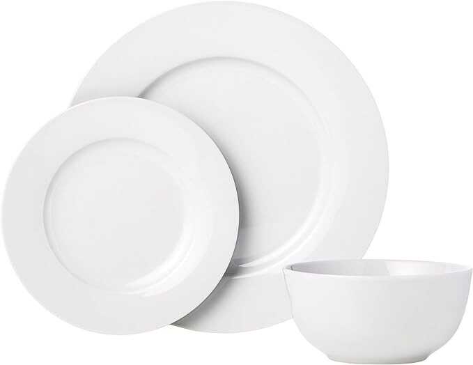 AmazonBasics 18-Piece Dinnerware Set, Service for 6 - Solid White